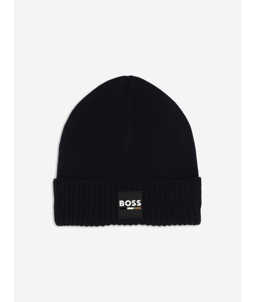 BOSS Boys Logo Badge Beanie Hat in Navy chez Cornerstreet bien 