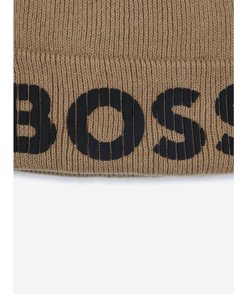 BOSS Boys Knitted Logo Beanie Hat in Brown français