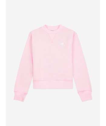 New Balance Girls Brush Back Small Logo Sweatshirt in Pink la chaussure