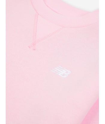 New Balance Girls Brush Back Small Logo Sweatshirt in Pink la chaussure